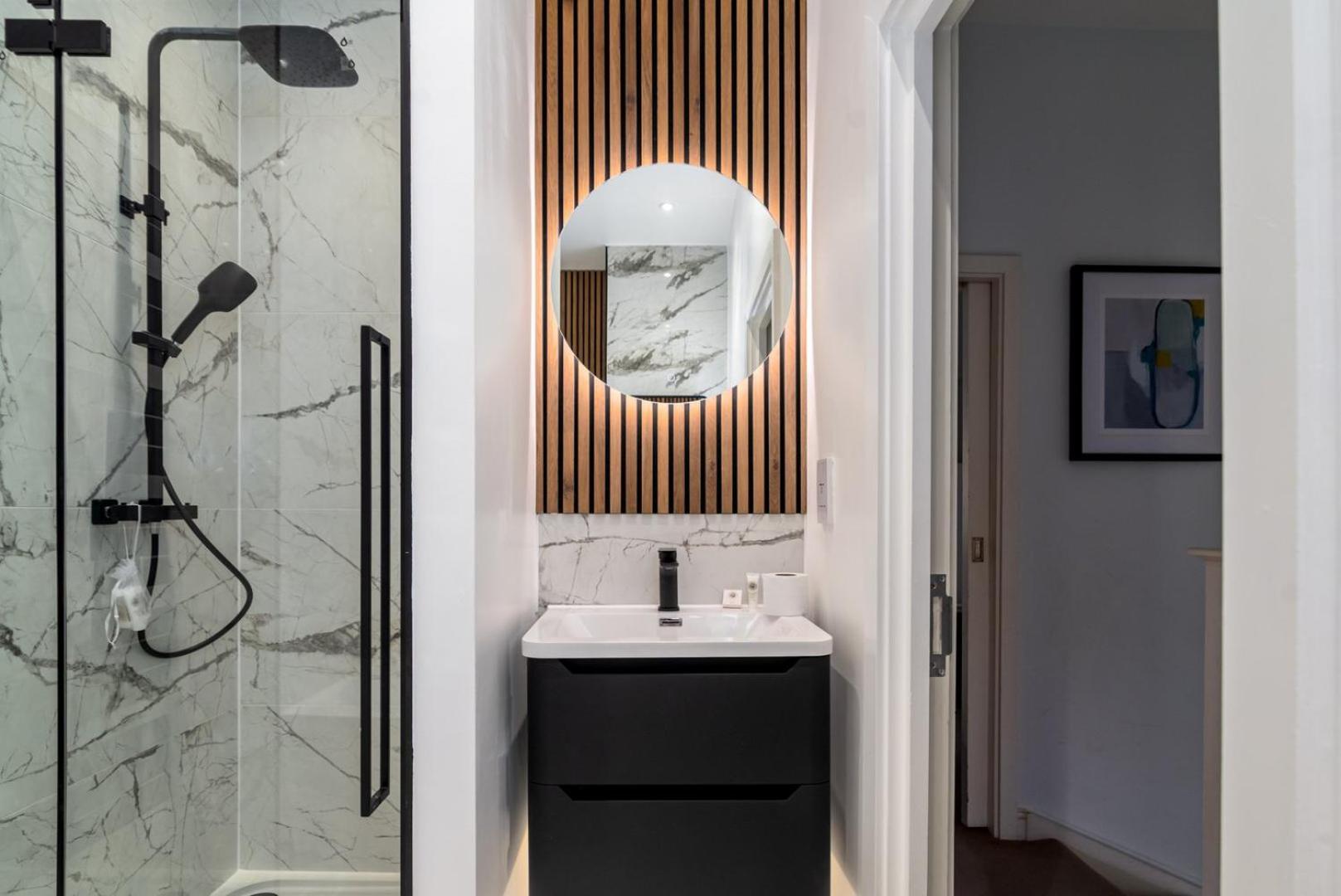 شقة Guestready - Stunning Covent Garden 2Br Duplex لندن المظهر الخارجي الصورة