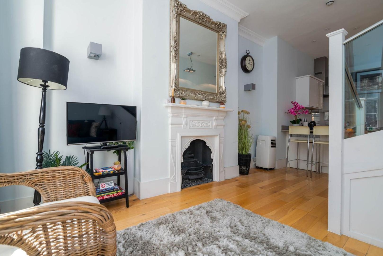 شقة Guestready - Stunning Covent Garden 2Br Duplex لندن المظهر الخارجي الصورة